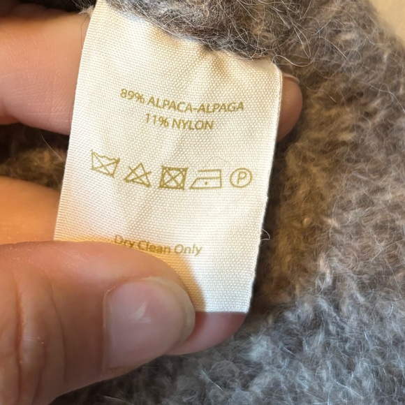 Free People Apaca wool Cardigan Sweater | ABSOLUTELY GORGEOUS! Size Large - Picture 7 of 9